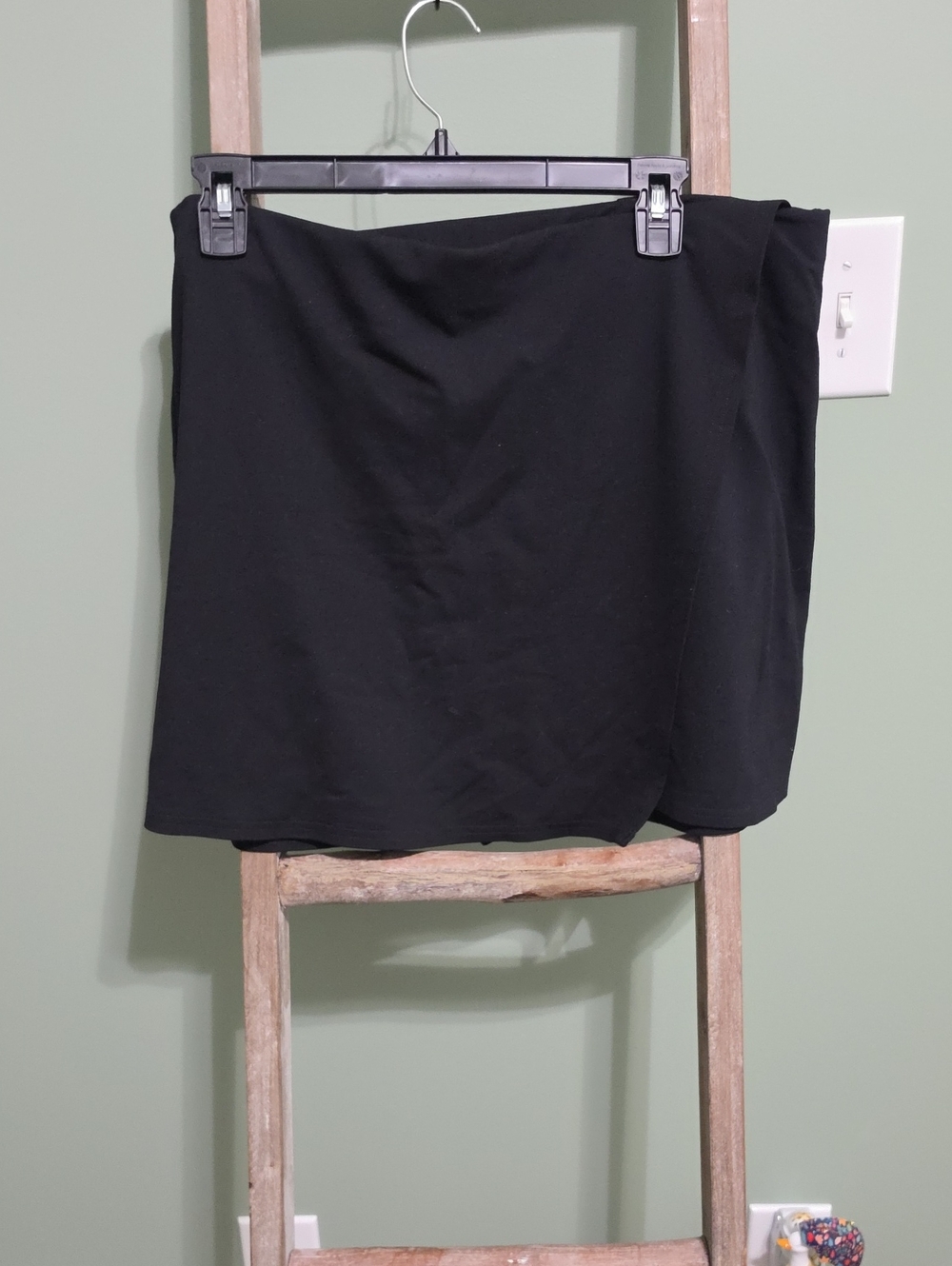 American Eagle Outfitters Black Mini Skort — Sleek A-Line
